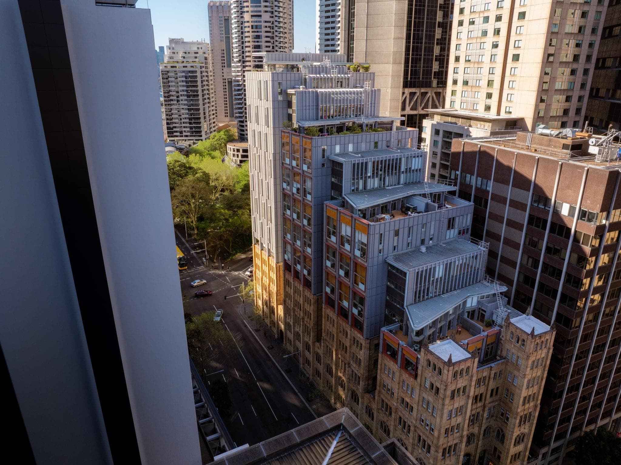 Stepped rooftop terraces clad in ALPOLIC™ NC/A1 aluminium panels