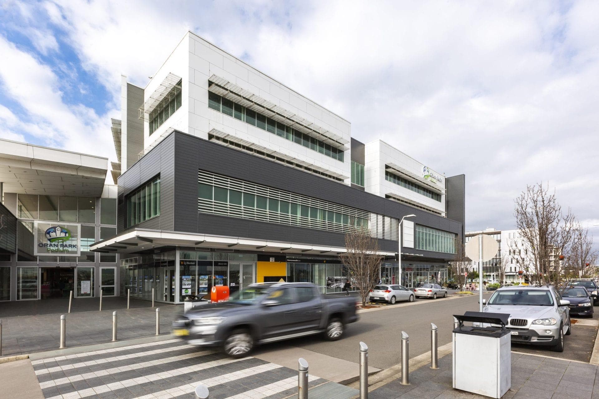 Mitsubishi ALPOLIC NC/A1 DtS non-combustible aluminium composite cladding cladding on façade of the Oran Park Town Center in Oran Park, NSW.