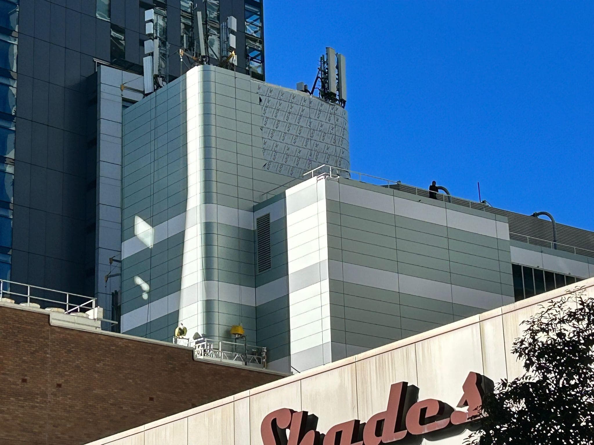 Close-up of ALPOLIC™ NC/A1 non-combustible aluminium façade panels